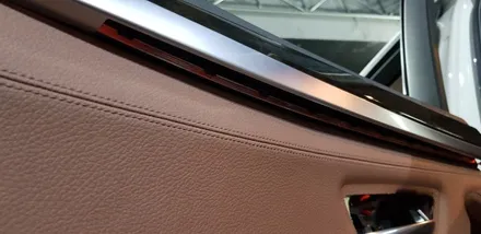 BMW 520d 엠비언트 라이트 실내 LED 무드등 레드 시공 작업