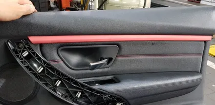 BMW 3시리즈 F30 320d 가변 엠비언트 시공 및 운전석 손잡이 진득거림 교체 작업 가변도어엠비언트+오디오공조기엠비언트 실내 엠비언트튜닝 무드등 대구 씨앤디인터내셔널 2컬러