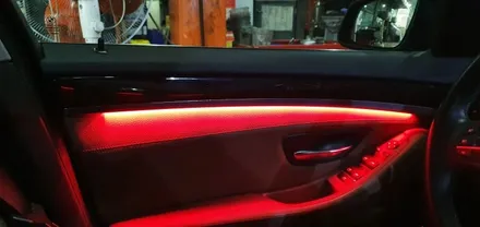 BMW F10 520d 레드 엠비언트 시공 작업 후기, 수입차 튜닝 수리 정비 전문점 4도어 도어라이트 작업 대구 bmw 전문점 대명동 씨앤디인터내셔널