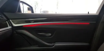 BMW F10 520d 5시리즈 엠비언트 라이트 레드 실내 무드등 도어 LED 대구 BMW튜닝 전문점 씨앤디 인터내셔널 감성튜닝 업그레이드