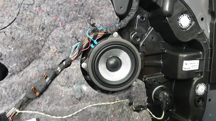 BMW G30 530e 회오리트위터 미드커버 미드스피커 장착 작업 대구 BMW정비 BMW튜닝 수입차정비 전문점 씨앤디인터내셔널 5시리즈 LED 트위터 시공후기 실내 엠비언트 무드등