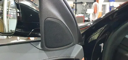 벤츠 S450 22년식 액티브 엠비언트 라이트 부메스터 모니터 리어 LR RH 교체 시공 후기, 벤츠 부메스터 튜닝 전문점 실내 분위기등 무드등 대구 대명동 씨앤디인터내셔널