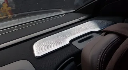 BMW 7시리즈 G11&G12 크롬에 고급진 도트무늬와 더불어 엠비언트까지 탑재된 바워스ST 회오리트위터 장착 후기 (트위터+미드스피커커버+센터스피커커버+리어스피커커버)대구씨앤디