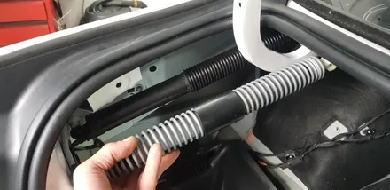 [대구씨앤디] 추운 겨울철 🥶 필수옵션 / 버튼하나로 해결 : BMW G30 520d 18년식 전동트렁크 및 열선핸들 시공 : BMW옵션 수입차용품 트렁크버튼이식 남구 대명동 :