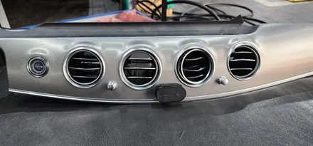 대구 벤츠 W213 E200 18년식 송풍구 엠비언트 1열 2열 장착 작업 BENZ E클래스 실내 LED 엠비언트 라이트 무드등 터빈디자인 튜닝업! 대구수입차정비 벤츠튜닝 씨앤디