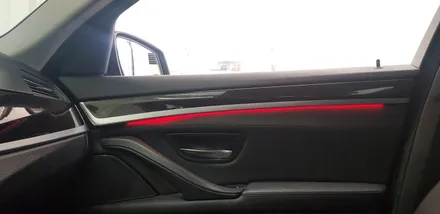 BMW F10 520d 5시리즈 엠비언트 라이트 레드 실내 무드등 도어 LED 대구 BMW튜닝 전문점 씨앤디 인터내셔널 감성튜닝 업그레이드
