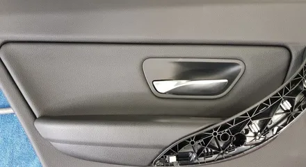 BMW 320d 16년식 실내도어 엠비언트 시공 작업]대구BMW엠비언트장착점 BMW엠비언트장착잘하는곳 BMW무드등 BMW분위기등 BMW튜닝점 BMW전문점 대구씨앤디인터내셔널