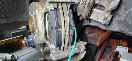 BMW G30 520i 프론트/리어 브레이크패드 교체 리어 디퍼런셜오일 데후오일 교환 작업 5시리즈 20년식 BMW520i 앞패드교환 뒤패드교환 시공후기 대구수입차정비 남구 씨앤디