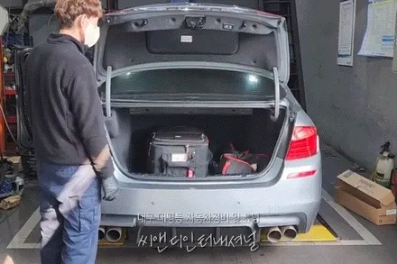 [대구씨앤디] 추운 겨울철 🥶 필수옵션 / 버튼하나로 해결 : BMW G30 520d 18년식 전동트렁크 및 열선핸들 시공 : BMW옵션 수입차용품 트렁크버튼이식 남구 대명동 :