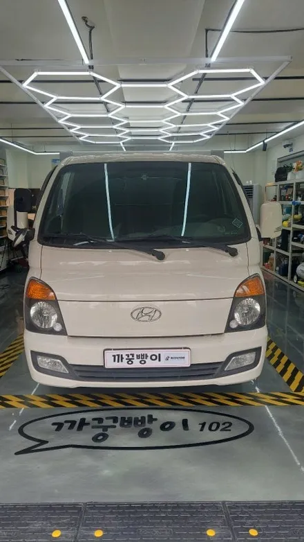 19년식 봉고3 저상탑차 전면썬팅, 파인뷰 LX7 룸미러형 블랙박스 시공~!! / 고양 덕양구 향동동