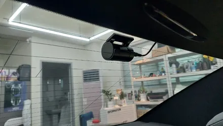 벤츠 14년식 E300(W212) 기존 순정블박탈착 파인뷰 LXQ600 블랙박스 32G장착 / 고양 덕양구 향동동