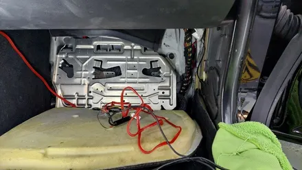 벤츠 14년식 E300(W212) 기존 순정블박탈착 파인뷰 LXQ600 블랙박스 32G장착 / 고양 덕양구 향동동