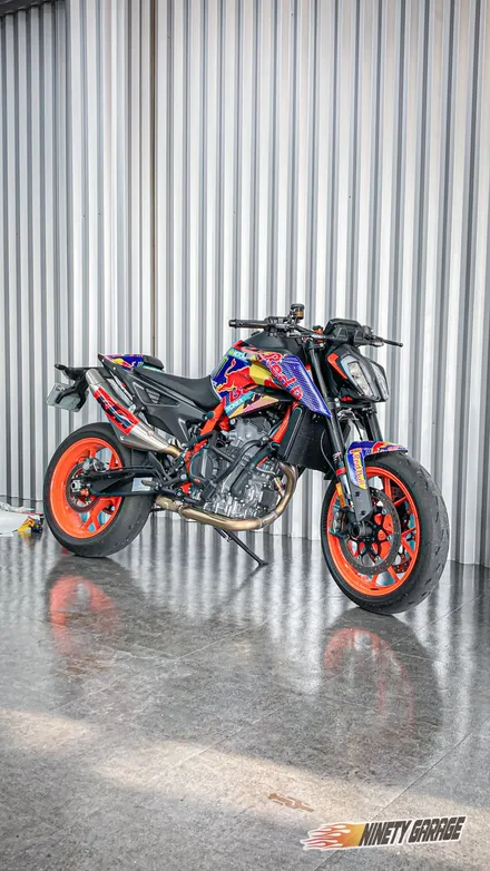 KTM 듀크390 광주랩핑/바이크랩핑(레드불 데칼) / 광주 광산구 월전동