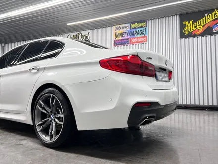 BMW M550d 랩핑제거 했더니 다시 새차가 되었다. 광주 랩핑 나인티게러지 / 광주 광산구 월전동