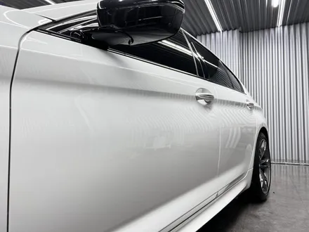 BMW M550d 랩핑제거 했더니 다시 새차가 되었다. 광주 랩핑 나인티게러지 / 광주 광산구 월전동