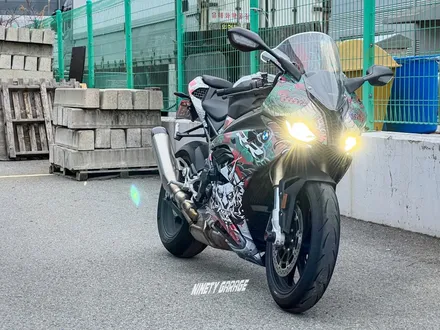 BMW s1000rr 광주 바이크 랩핑 이레즈미 디자인으로 세상에 하나뿐인 바이크가 되었다. / 광주 광산구 월전동