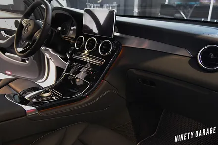 벤츠 GLC220d 카본으로 실내랩핑 카스킨 광주 나인티게러지 / 광주 광산구 월전동