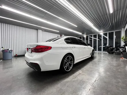 BMW M550d 랩핑제거 했더니 다시 새차가 되었다. 광주 랩핑 나인티게러지 / 광주 광산구 월전동