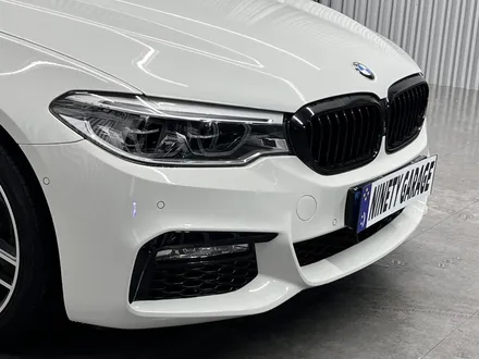 BMW M550d 랩핑제거 했더니 다시 새차가 되었다. 광주 랩핑 나인티게러지 / 광주 광산구 월전동