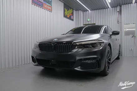 광주랩핑 BMW 520d G30 사틴블랙 풀 랩핑 / 광주 광산구 월전동