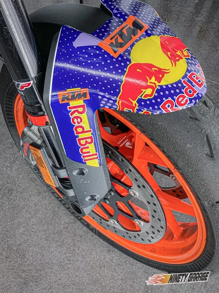 KTM 듀크390 광주랩핑/바이크랩핑(레드불 데칼) / 광주 광산구 월전동