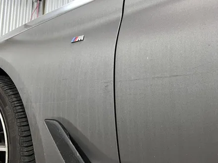 BMW M550d 랩핑제거 했더니 다시 새차가 되었다. 광주 랩핑 나인티게러지 / 광주 광산구 월전동