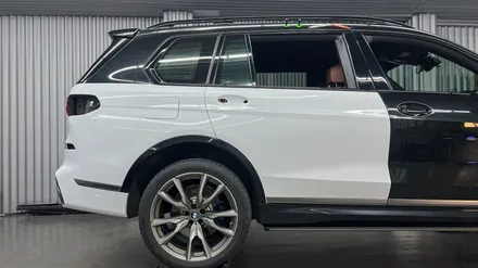 광주 랩핑 BMW X7 고광택랩핑 블랙에서 화이트로 / 광주 광산구 월전동