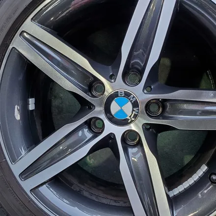 1시리즈 자동차 휠 수리복원 <BMW 118D / 17인치 / 다이아몬드 휠커팅 복원>  창동, 도봉동,방학동, 번동 휠수리복원 * 레드타이어 도봉산점 / 의정부시 호원동