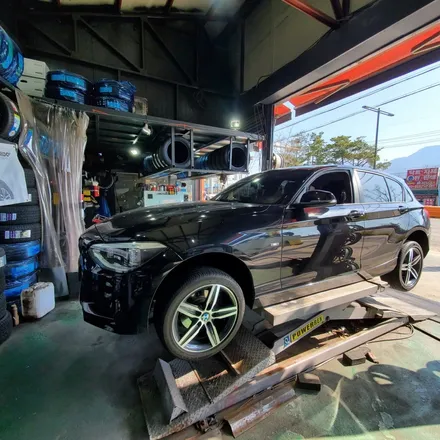 1시리즈 자동차 휠 수리복원 <BMW 118D / 17인치 / 다이아몬드 휠커팅 복원>  창동, 도봉동,방학동, 번동 휠수리복원 * 레드타이어 도봉산점 / 의정부시 호원동