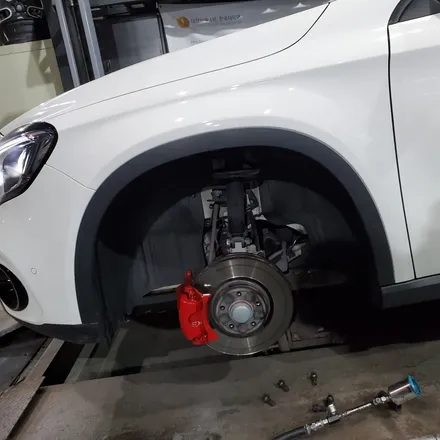 ▶휠 복원, 허브 스페이스 15mm, 캘리퍼도 색 < 벤츠 GLA250 4matic > GLA 휠 도색, GLA 캘리퍼 도색,  245 40 19 금호타이어 ta51 / 의정부시 호원동