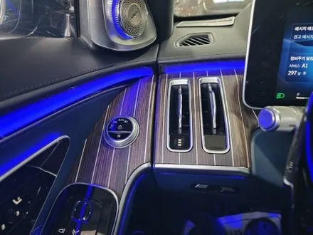벤츠 W223 S580 마이바흐 S680 스타일 우드피아노 트림으로 실내 완성 기록