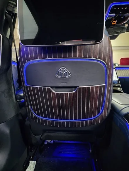 벤츠 W223 S580 마이바흐 S680 스타일 우드피아노 트림으로 실내 완성 기록