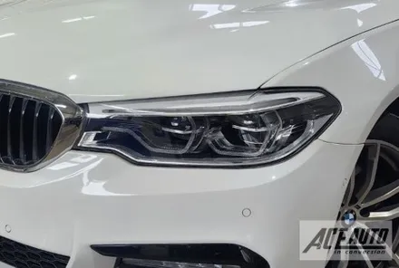 BMW G30 신형개조 5시리즈 LCI 정품 레이저 스타일 헤드라이트로 전면부의 존재감을 더 강렬하게 완성해 보세요