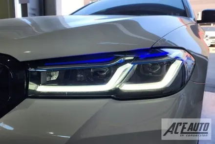 BMW G30 신형개조 5시리즈 LCI 정품 레이저 스타일 헤드라이트로 전면부의 존재감을 더 강렬하게 완성해 보세요