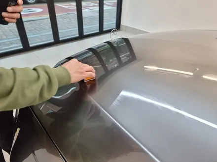 벤츠 E클래스 랩핑 LB필름 셀루라이트 그레이 외관 및 도어트림 유리막코팅 작업 후기 / 서울 강동구 성내동
