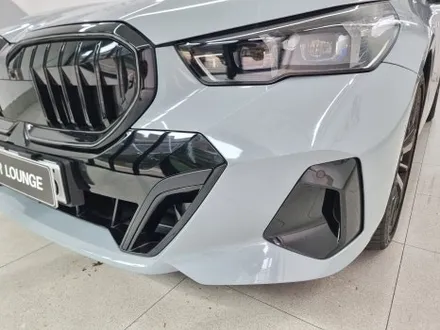 BMW 신형 5시리즈 고광택필름에 반무광? 시공후기! / 서울 강동구 성내동