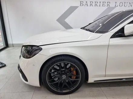 벤츠 자동차전체랩핑 S63 AMG 메탈다크그레이 / 서울 강동구 성내동