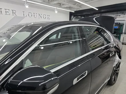 송파 강동 랩핑 BMW 7시리즈 듀오톤 옵션시공 하단부분만해도 이렇게나? / 서울 강동구 성내동