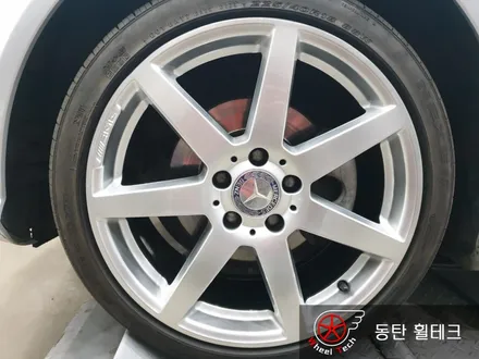 [휠수리복원][휠도색] 벤츠 C 클래스 AMG 18인치 순정 휠 하이퍼실버 휠도색 - 동탄 휠 전문점 휠테크 / 화성시 금곡동