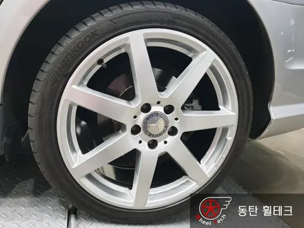 [휠수리복원][휠도색] 벤츠 C 클래스 AMG 18인치 순정 휠 하이퍼실버 휠도색 - 동탄 휠 전문점 휠테크 / 화성시 금곡동