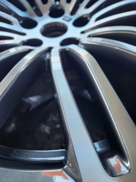BMW 530e 다이아몬드 커팅 휠 복원:동탄 휠 수리 및 휠 복원 / 화성시 금곡동