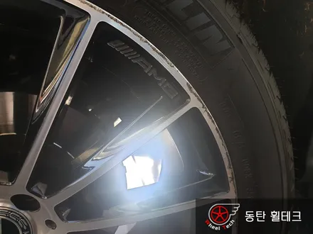 [다이아몬드컷팅][휠복원] 벤츠 GLC 250D AMG 20인치 순정휠 다이아몬드 커팅 휠복원 - 동탄2 휠수리복원 전문점 휠테크 / 화성시 금곡동