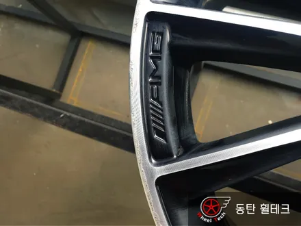 [다이아몬드컷팅][휠복원] 벤츠 GLC 250D AMG 20인치 순정휠 다이아몬드 커팅 휠복원 - 동탄2 휠수리복원 전문점 휠테크 / 화성시 금곡동