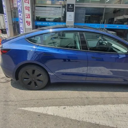 테슬라 모델3 신차 스카이블루 반사 썬팅 유리막 유리발수 / 광명 하안동