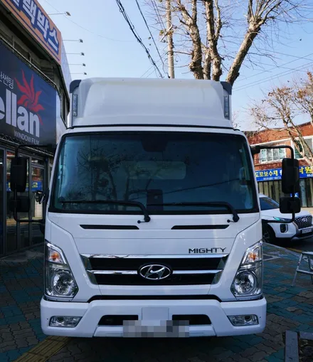현대 올뉴마이티 윙바디 썬팅. 3채널 블랙박스.