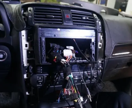 모하비 켈란 안드로이드 올인원. 12.3인치로 네비게이션 매립.