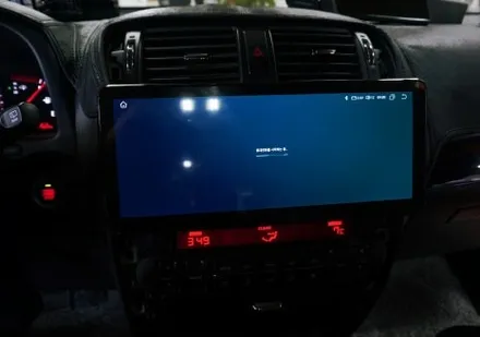 모하비 켈란 안드로이드 올인원. 12.3인치로 네비게이션 매립.