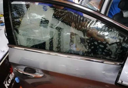 대구 경산 LF쏘나타 썬팅 재시공은 켈란 최고 프리미엄 반사필름으로.
