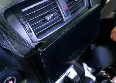 모하비 켈란 안드로이드 올인원. 12.3인치로 네비게이션 매립.