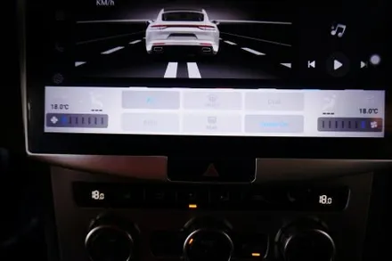 대구 폭스바겐cc 내비게이션매립은 RAM8G 안드로이드 올인원 아이엠 아이로.